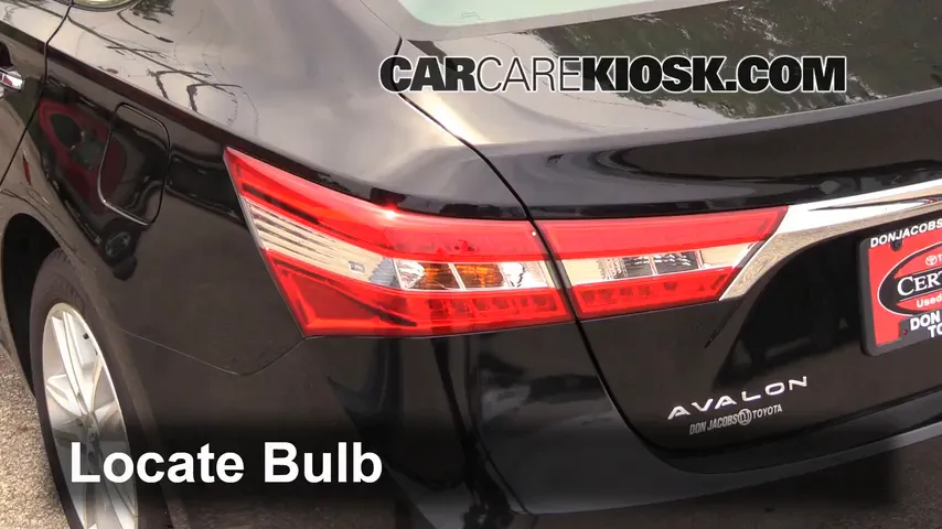 2015 Toyota Avalon XLE 3.5L V6 Lights Turn Signal - Rear (replace bulb)